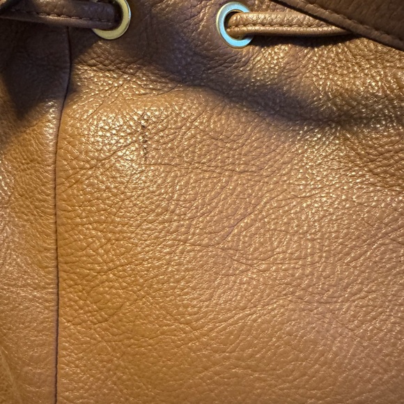 Coach Avery Leather Drawstring  (F27003) - Picture 5 of 8